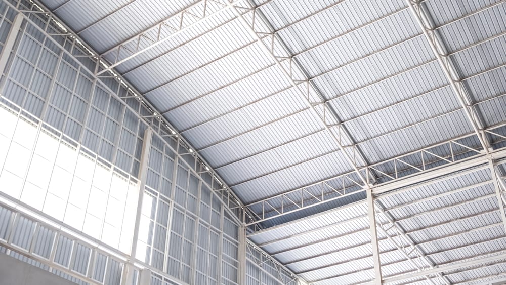 corrugated,steel,roof,and,white,metal,roof,beam,structure,with
